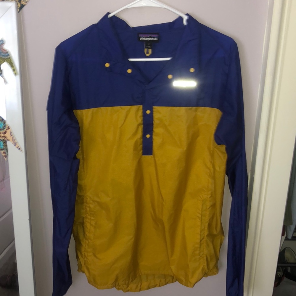 Patagonia blue and yellow windbreaker